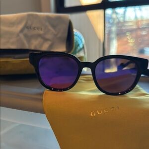 Gucci Black and Purple Round Mountain Sunglasses